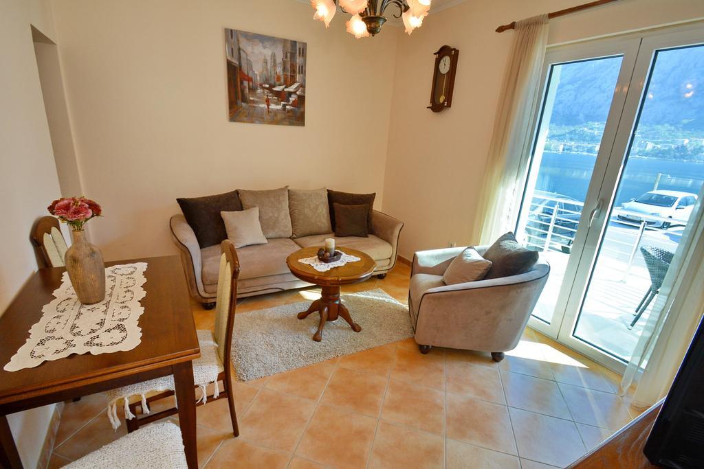 Apartments Jovanovic Котор Екстериор снимка