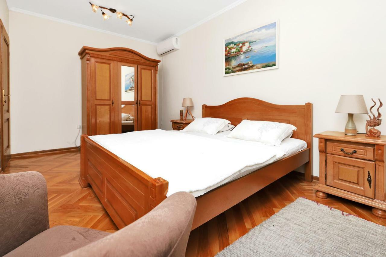 Apartments Jovanovic Котор Екстериор снимка