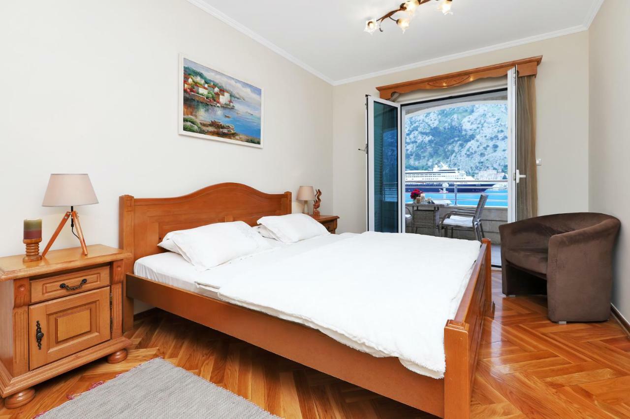 Apartments Jovanovic Котор Екстериор снимка