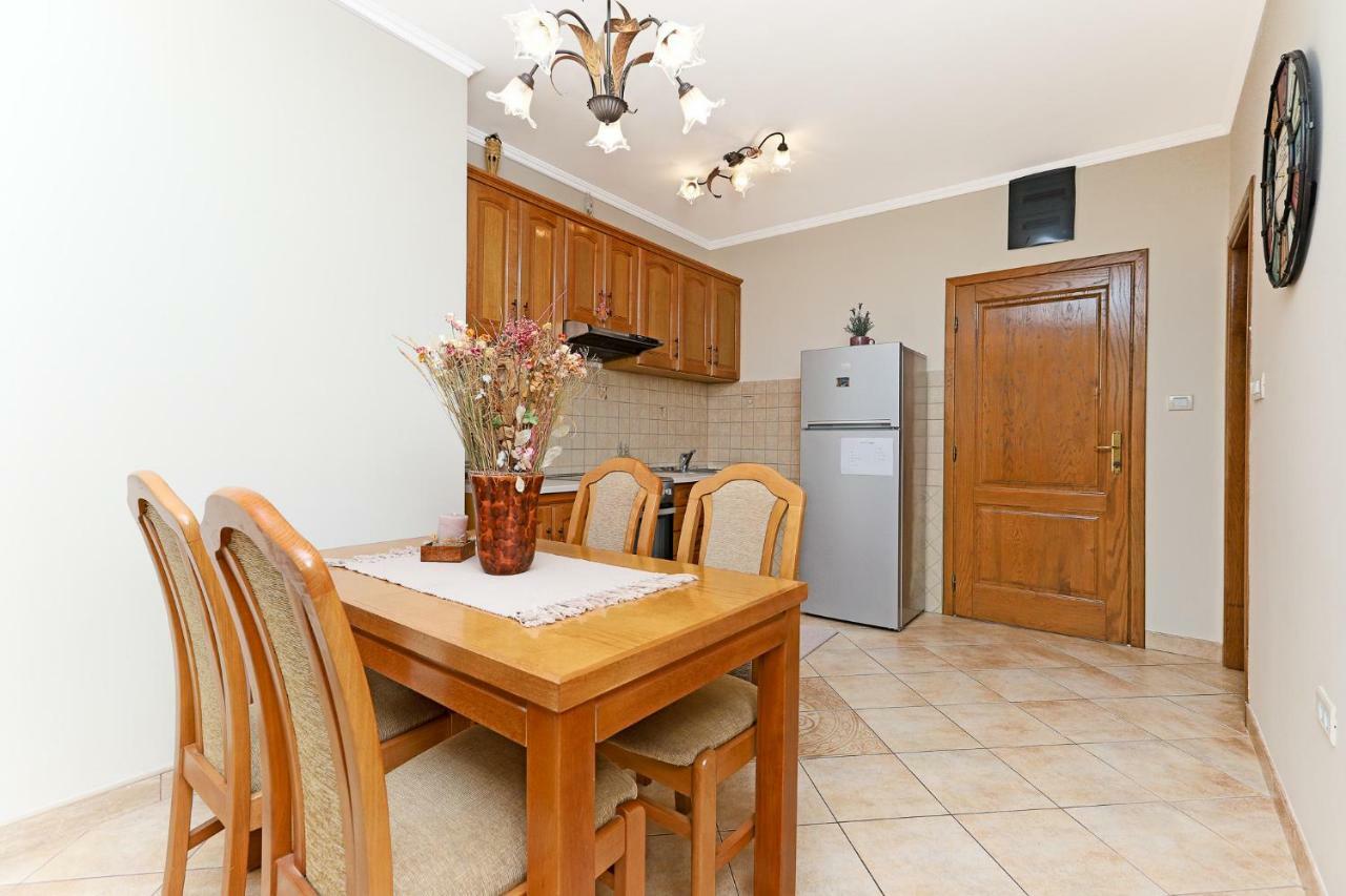 Apartments Jovanovic Котор Екстериор снимка